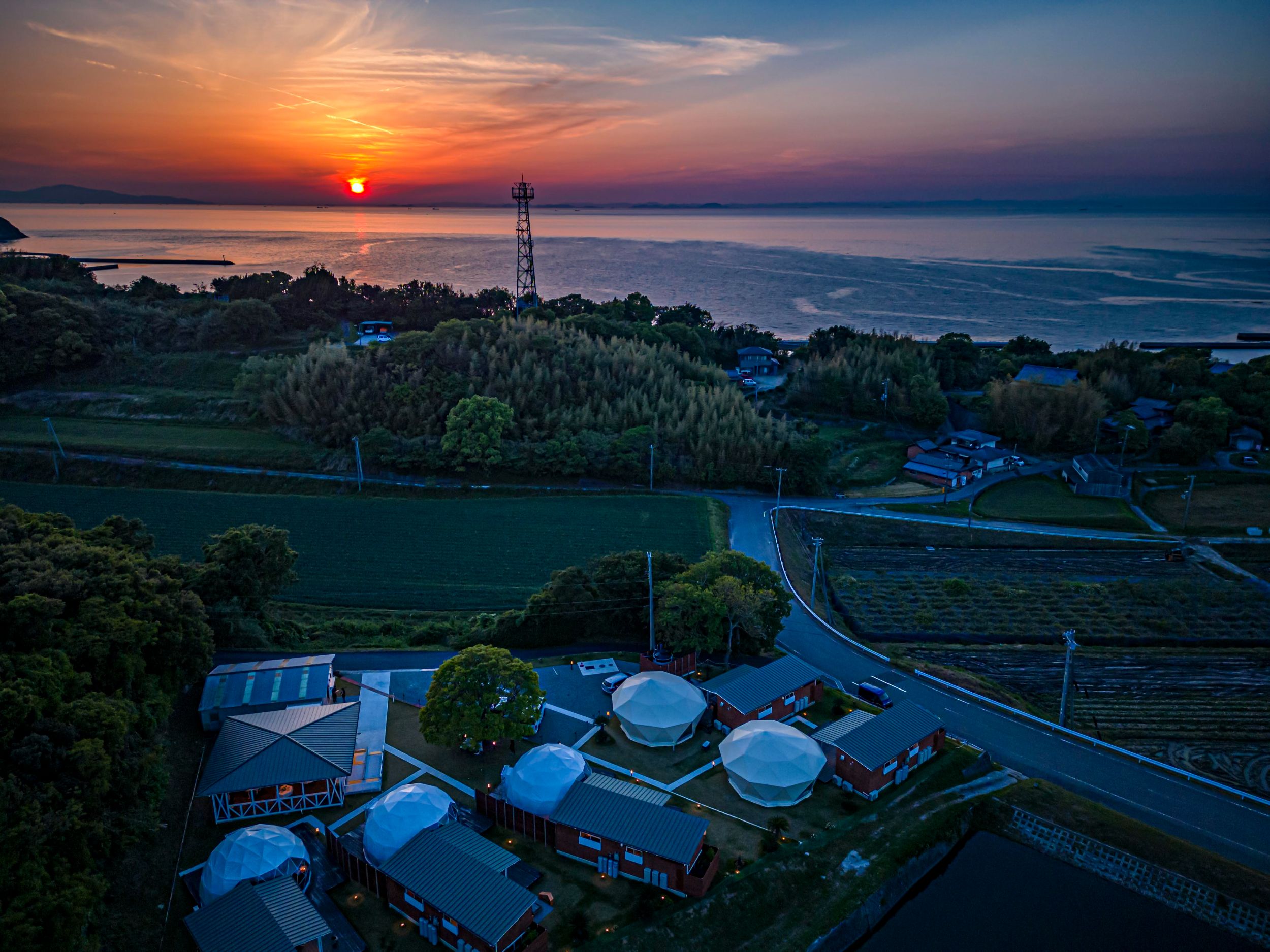 多賀の浜から望む播磨灘の夕日